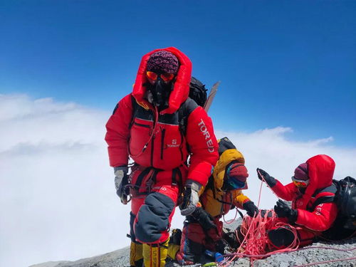 登顶了 珠峰登山队装备大揭秘,国货再次崛起